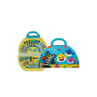 Set Baby Shark cu 49 accesorii pentru pictura si desen